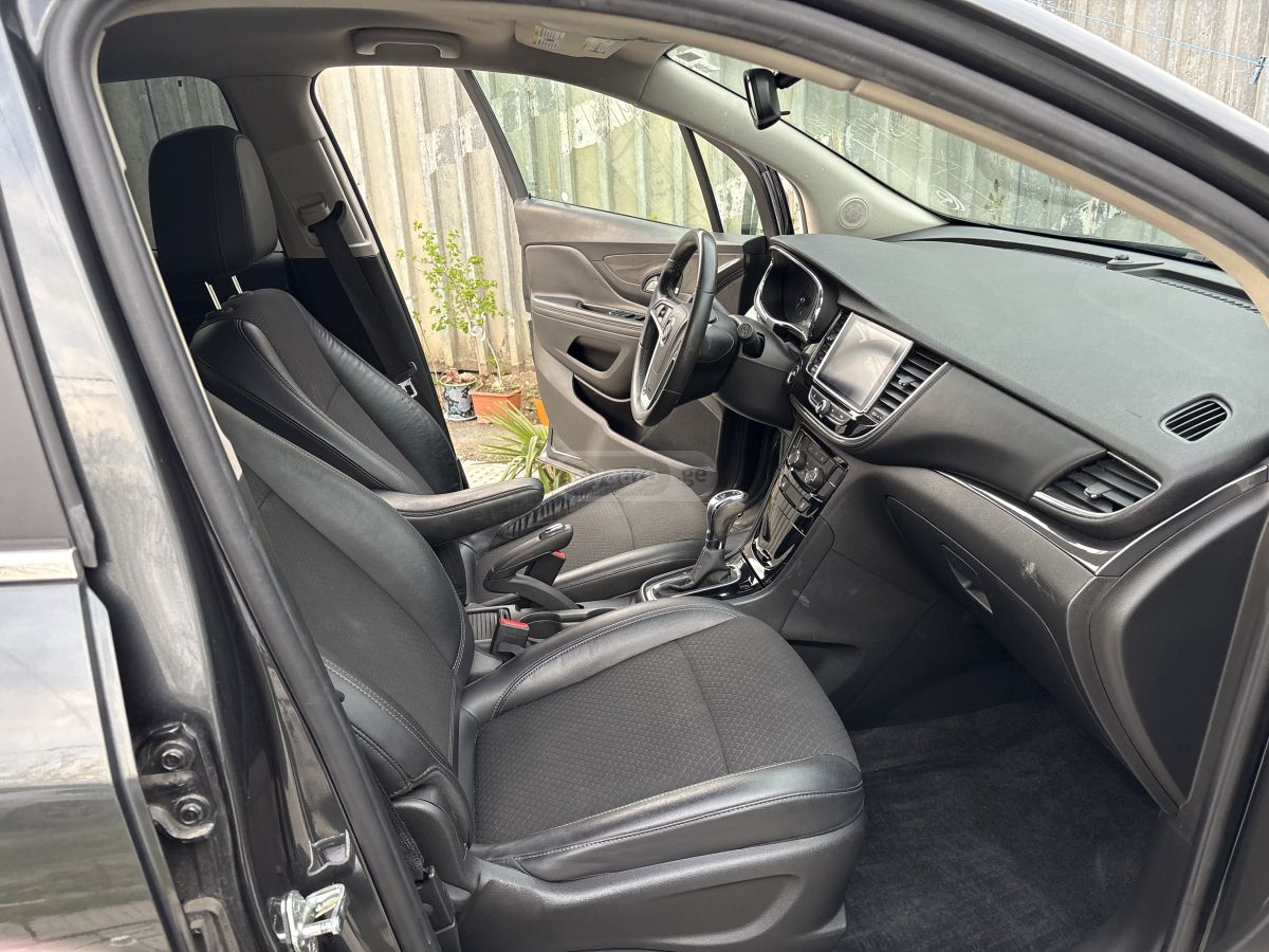 Buick Encore - фото 12