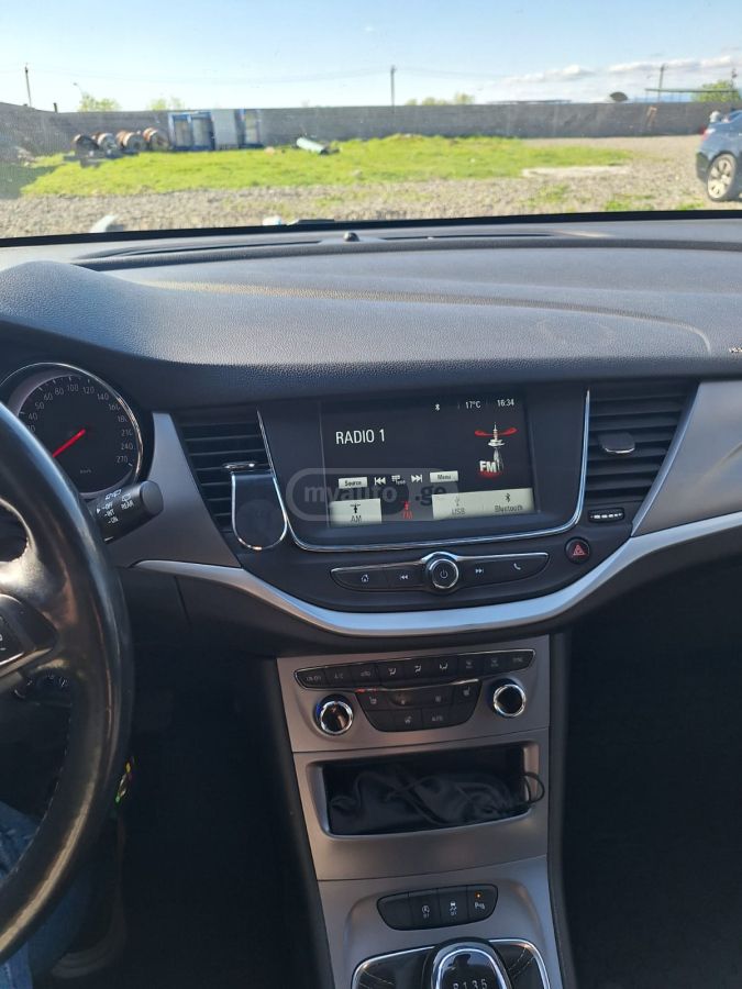 Opel Astra - фото 3