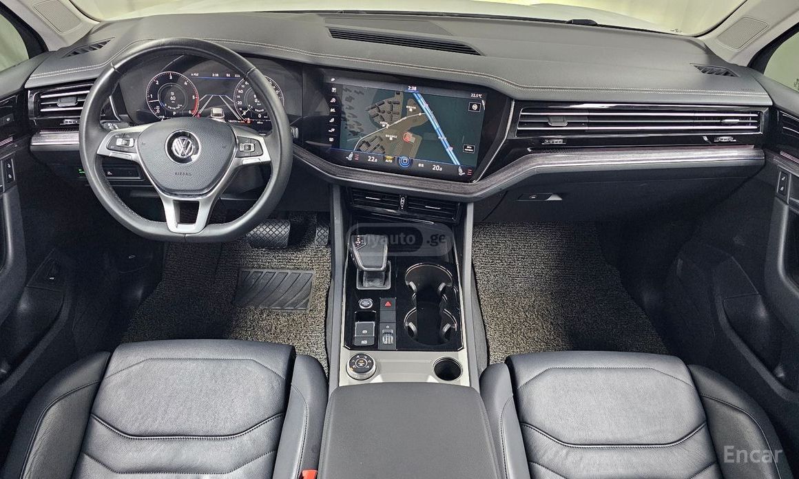 Volkswagen Touareg - фото 7