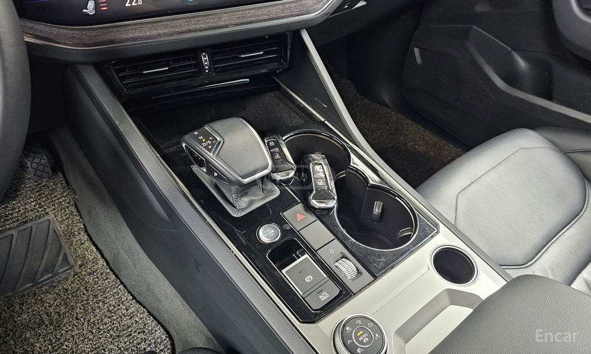 Volkswagen Touareg - фото 9