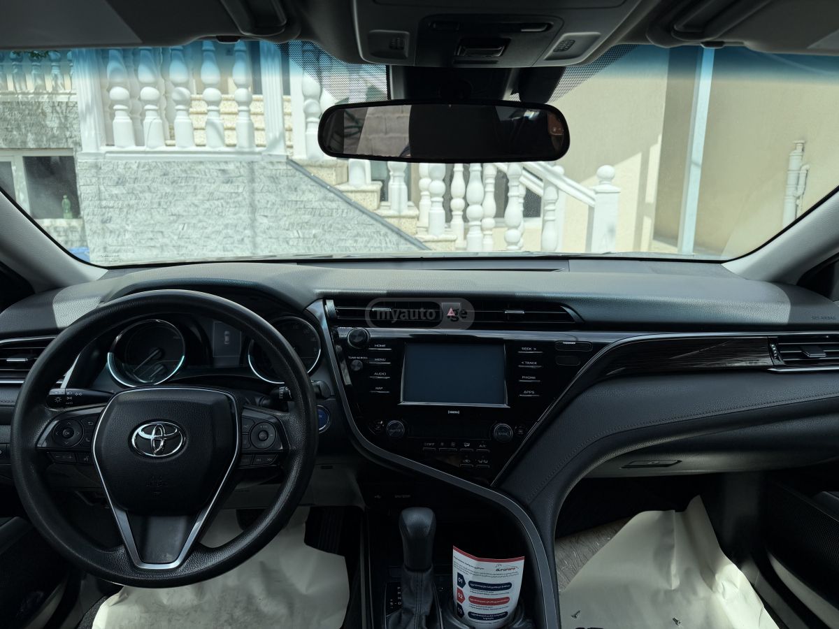 Toyota Camry - фото 8