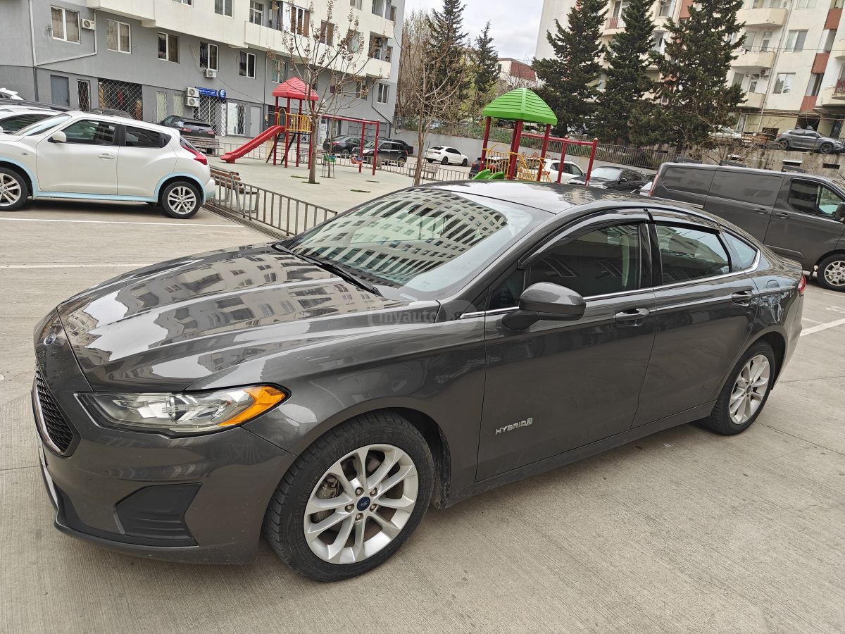 Ford Fusion - фото 7