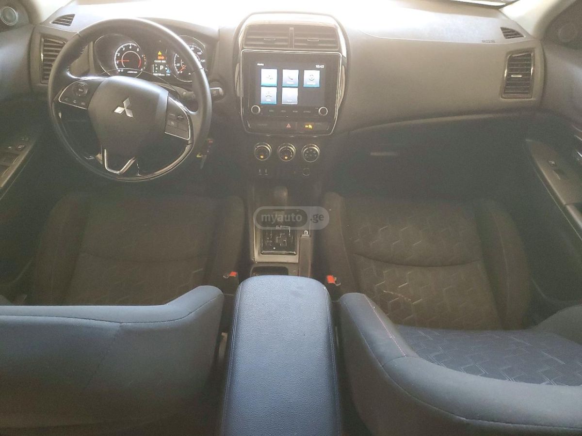 Mitsubishi Outlander - фото 8