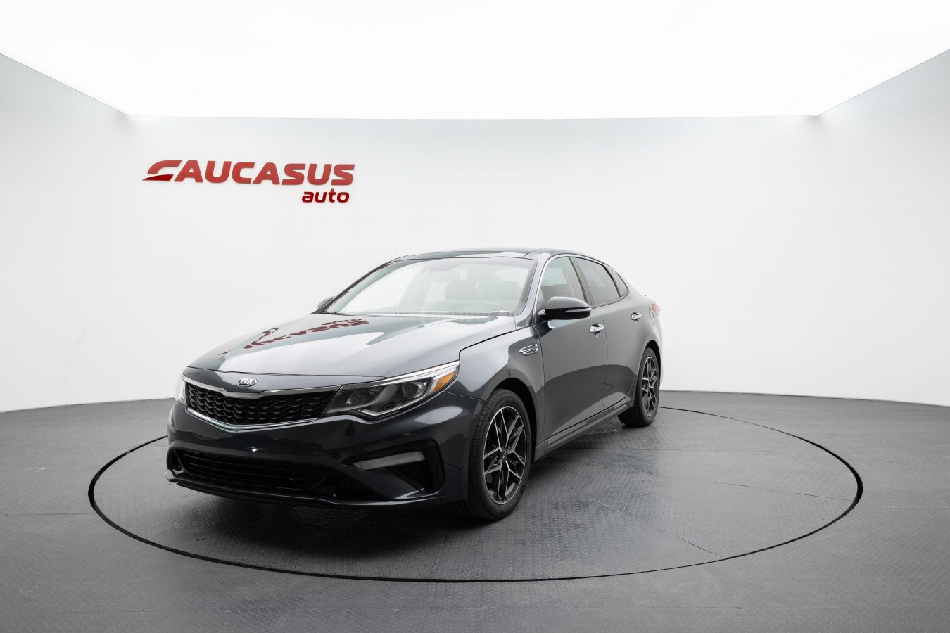 Kia Optima - фото 1