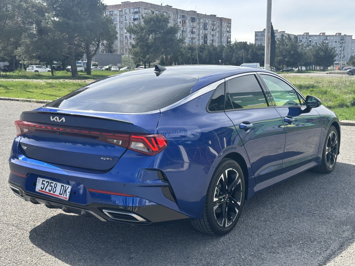 Kia K5 - фото 6