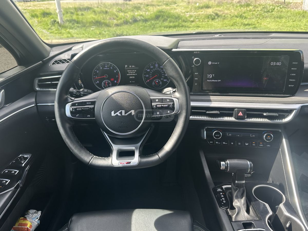 Kia K5 - фото 9
