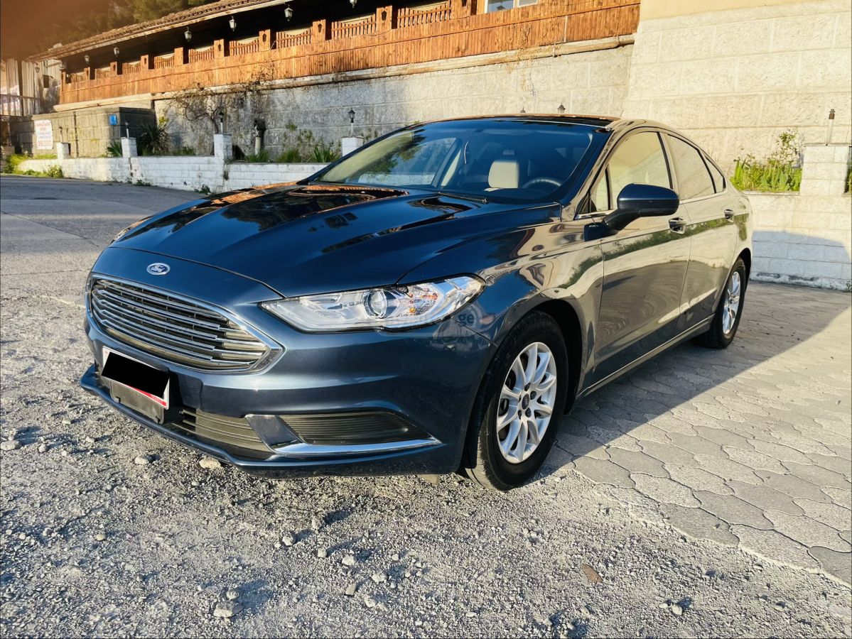 Ford Fusion - фото 1
