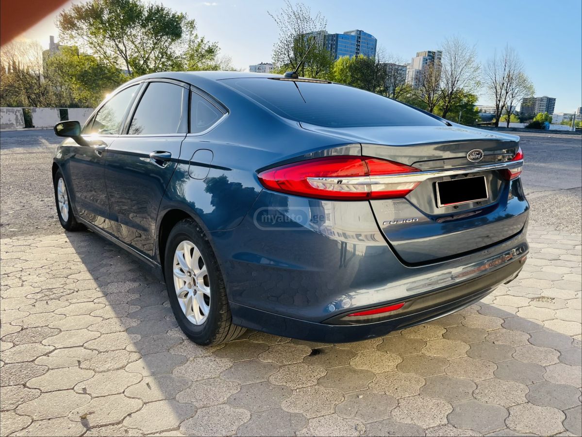 Ford Fusion - фото 2