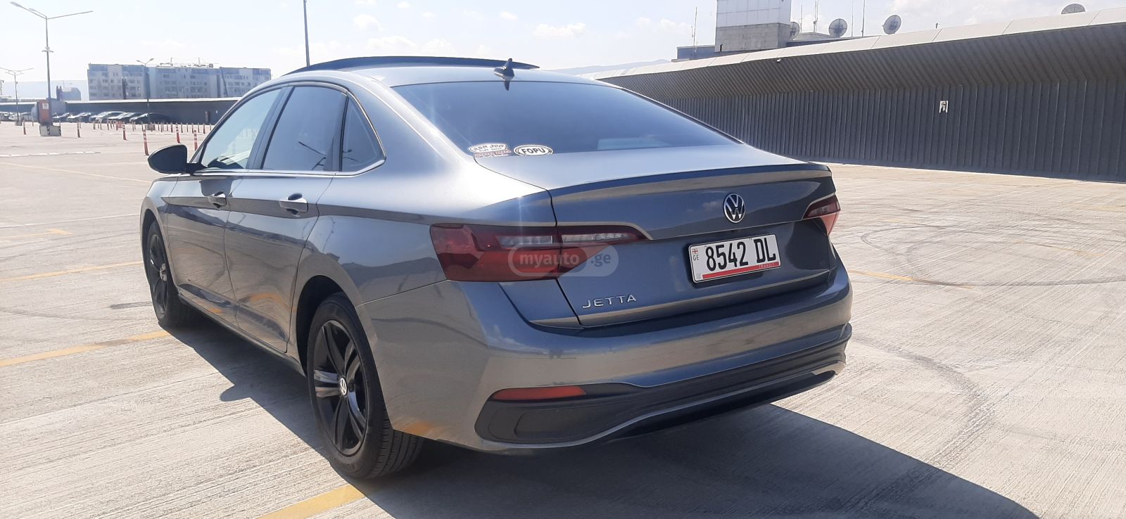 Volkswagen Jetta - фото 5