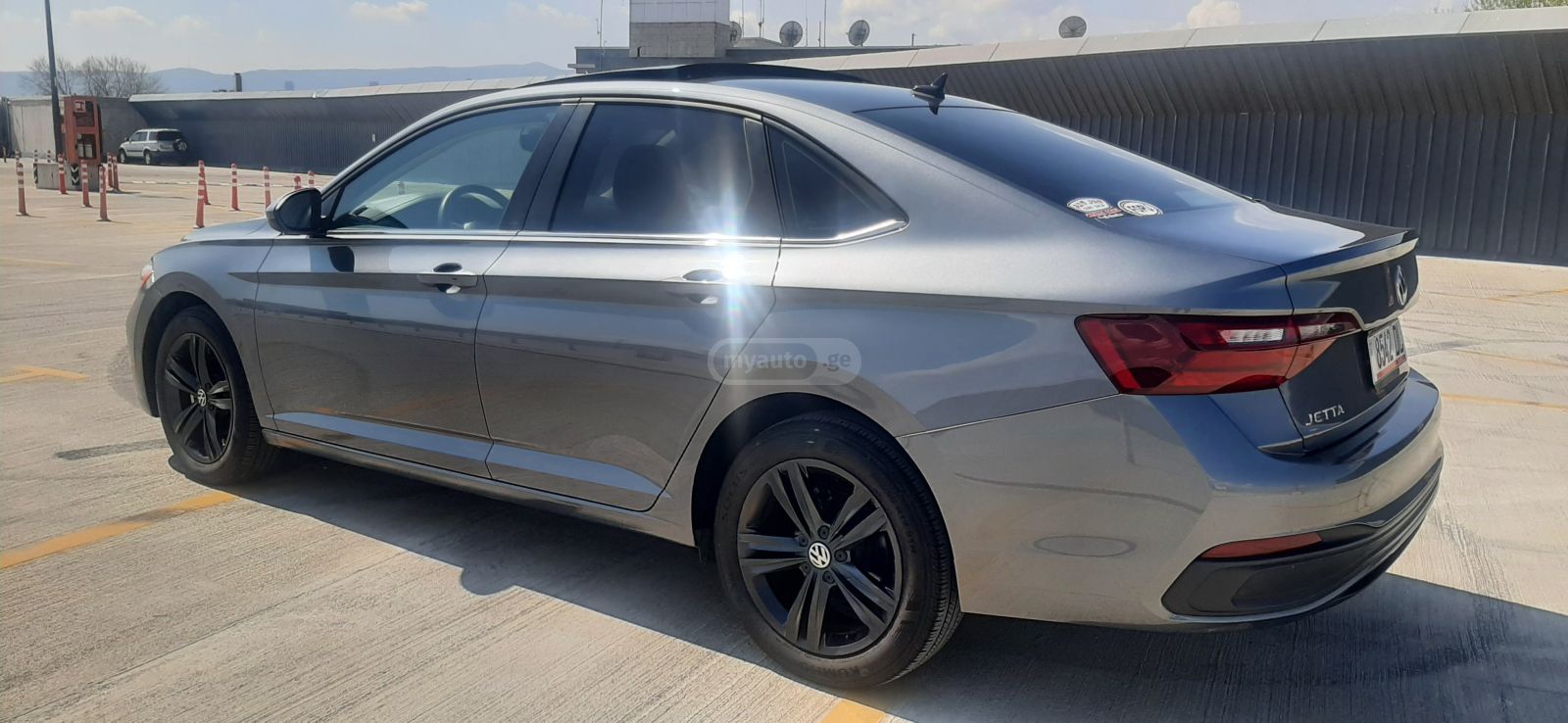 Volkswagen Jetta - фото 6