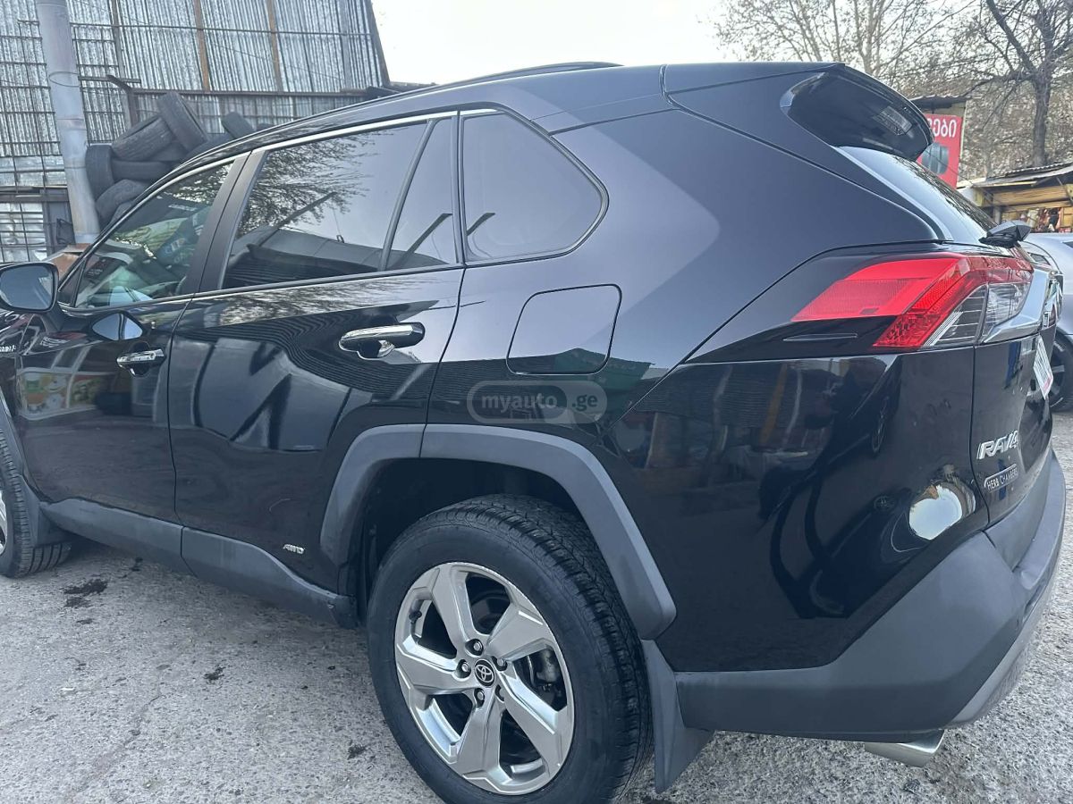 Toyota RAV 4 - фото 6