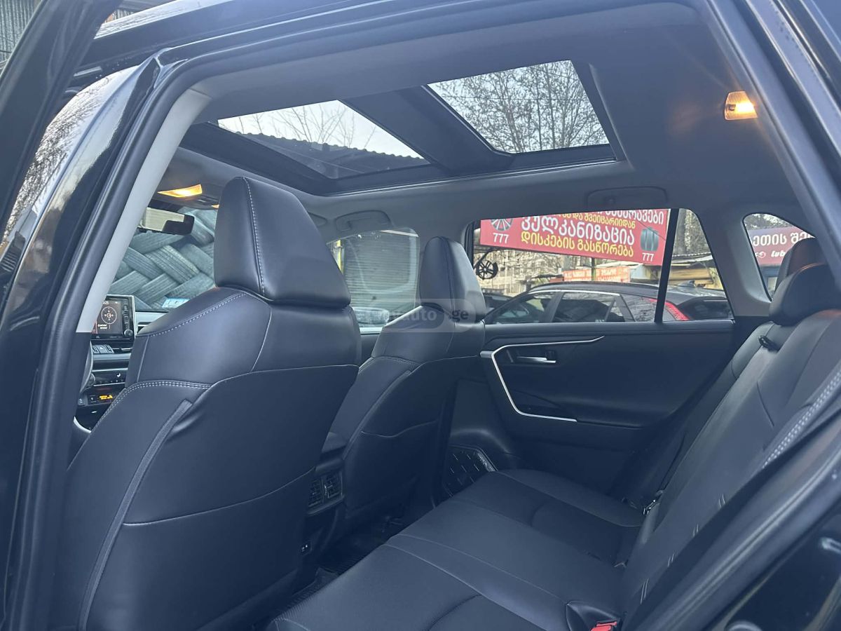 Toyota RAV 4 - фото 9