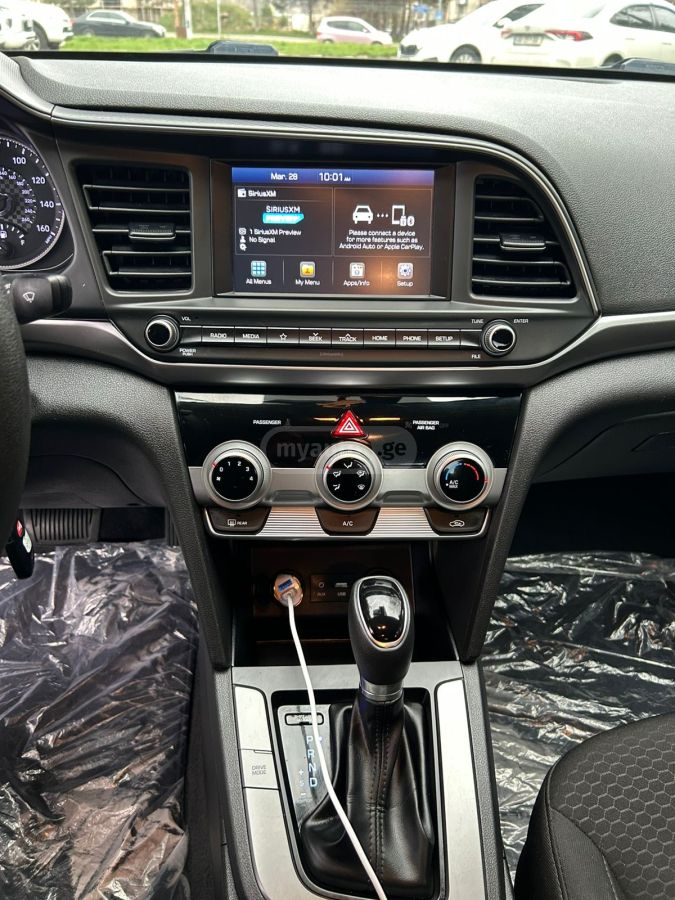 Hyundai Elantra - фото 13