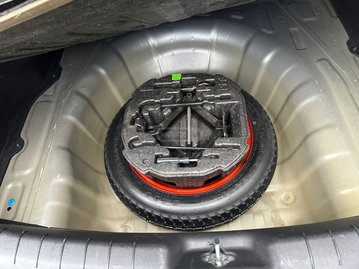 Hyundai Elantra - фото 14