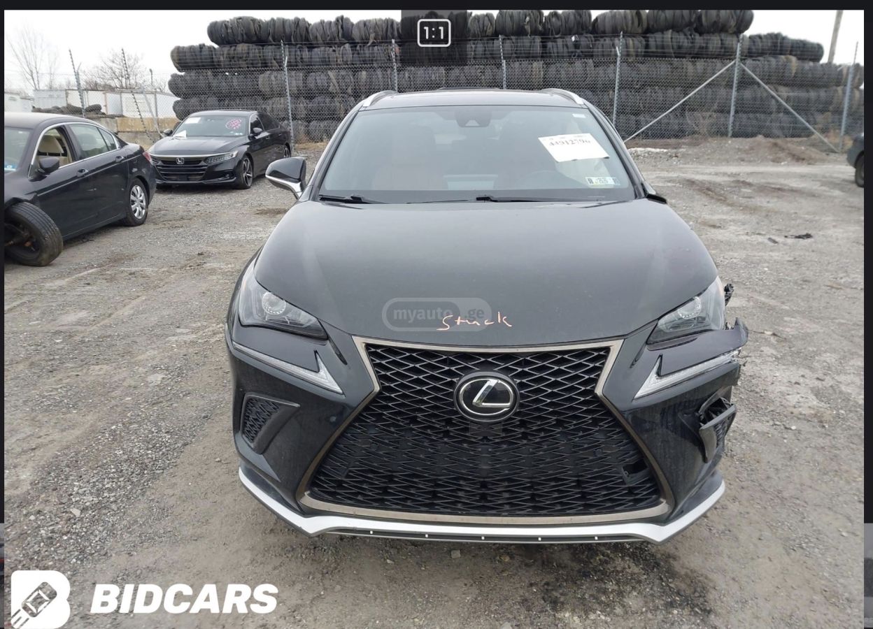 Lexus NX 300 - фото 9