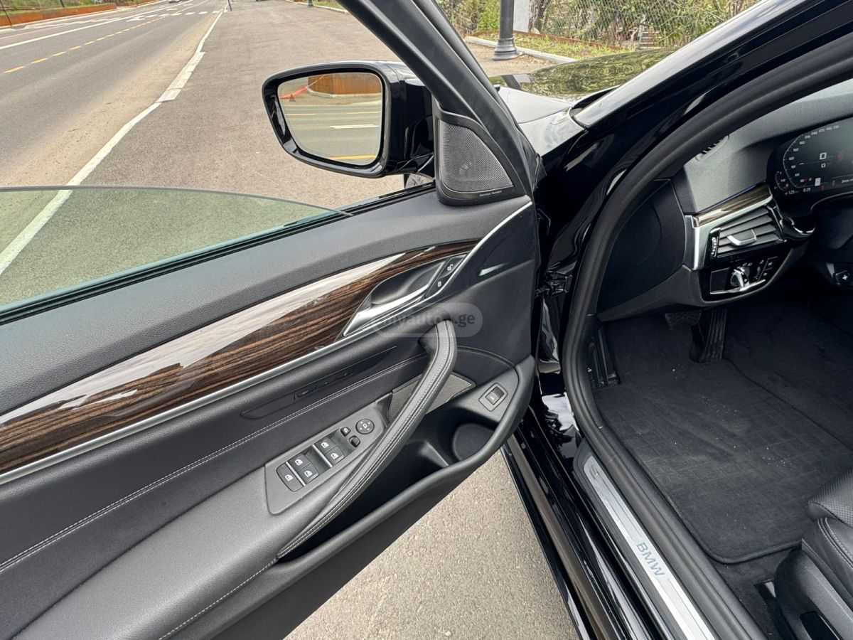 BMW 530 - фото 11