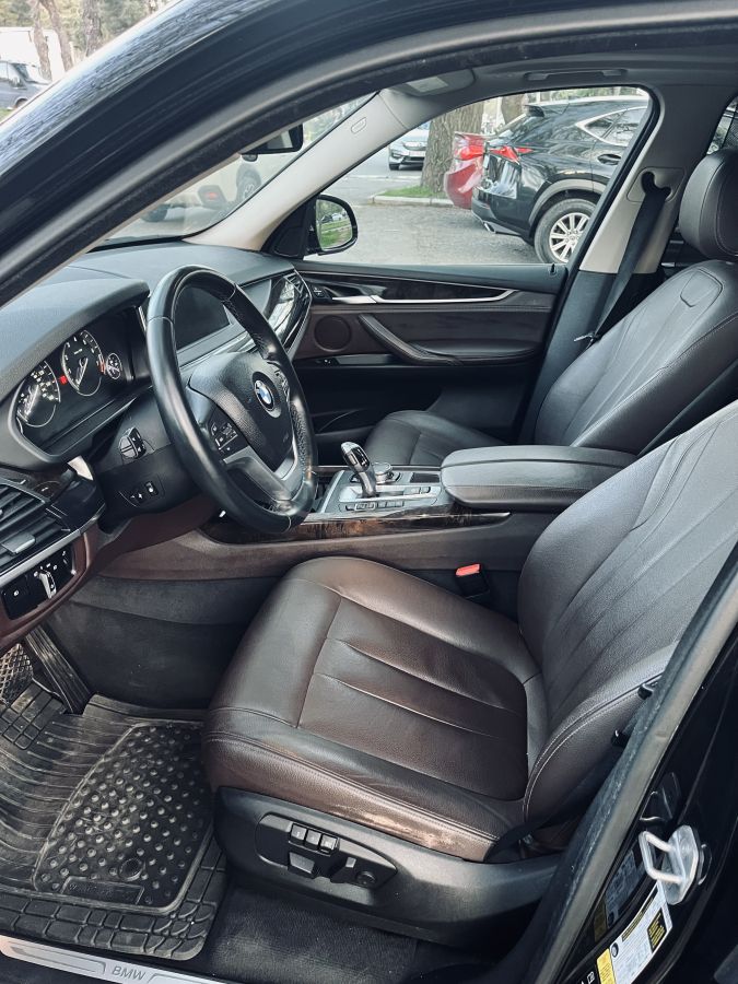 BMW X5 - фото 11