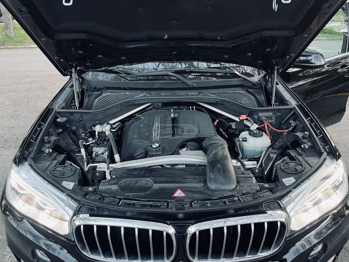 BMW X5 - фото 12