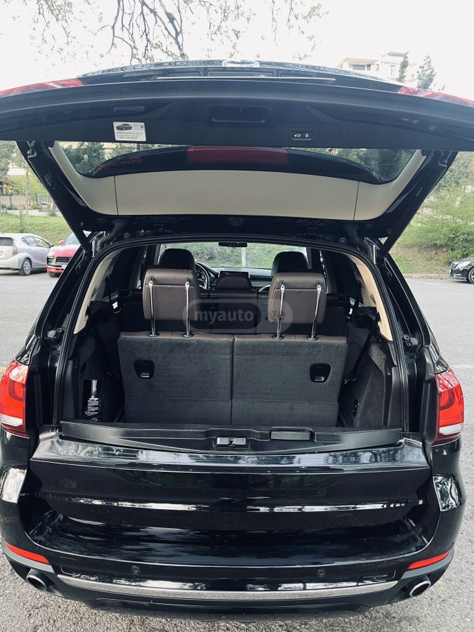 BMW X5 - фото 6
