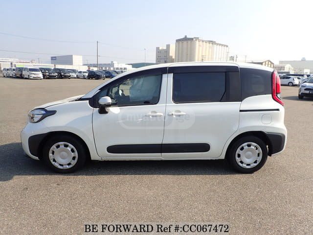 Toyota Sienta - фото 8