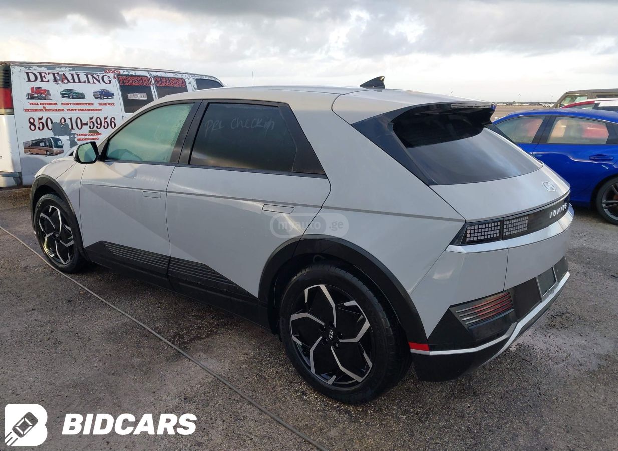 Hyundai Ioniq Standard Range 2023 — миниатюра 3