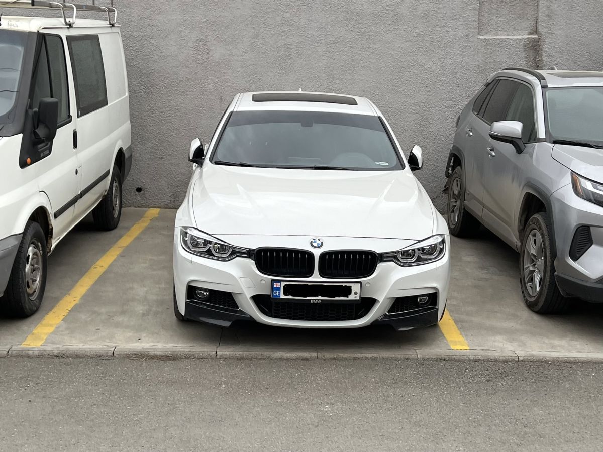 BMW 340 - фото 1