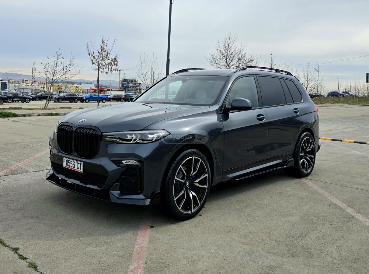 BMW X7 - фото 12