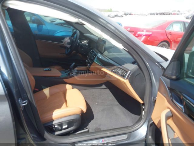 BMW 540I 2021 — миниатюра 9