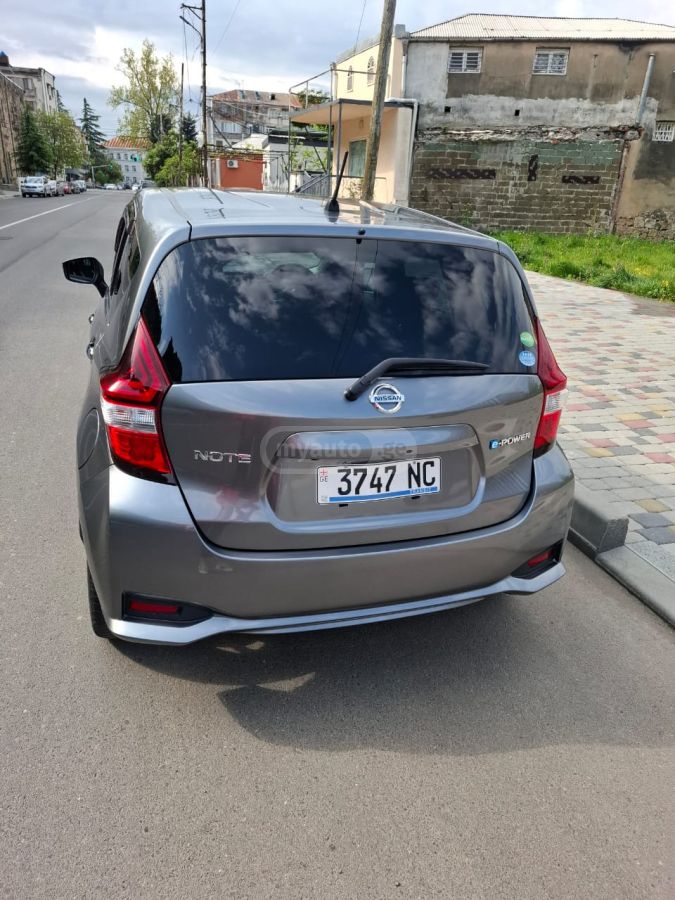 Nissan Note - фото 2