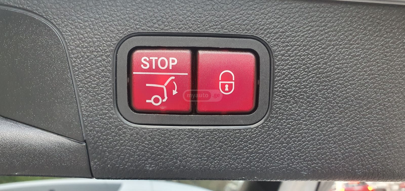 Mercedes-Benz GLC 300 - фото 14