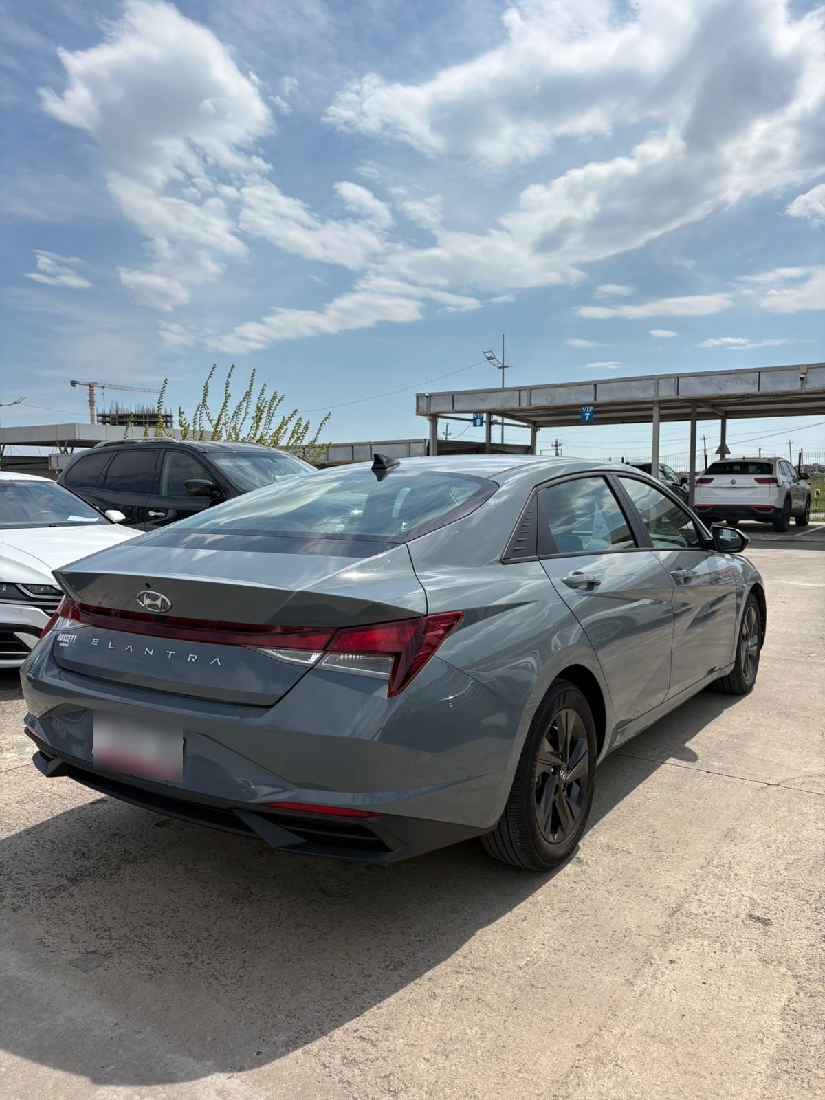 Hyundai Elantra - фото 5