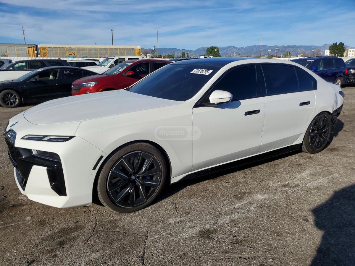 BMW 740 2023 — миниатюра 1