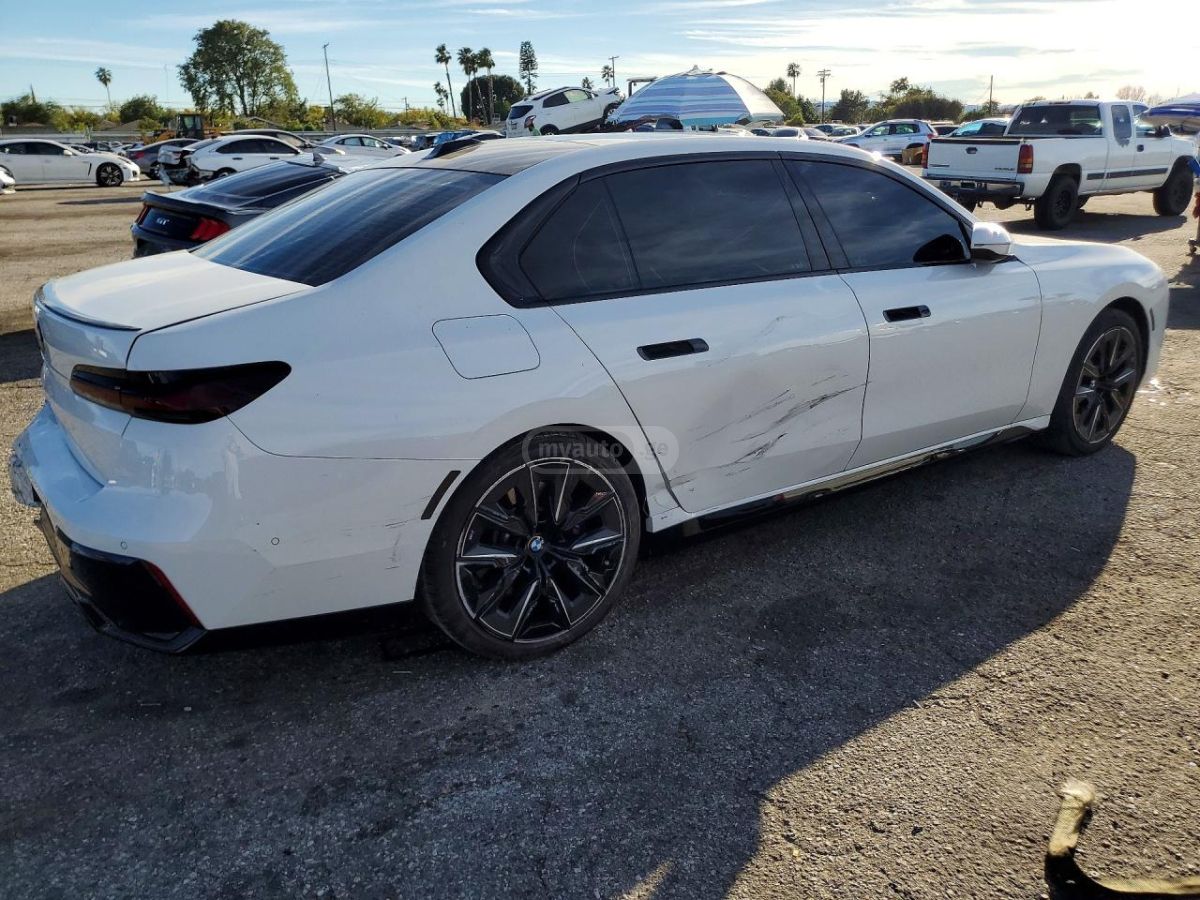 BMW 740 2023 — миниатюра 3