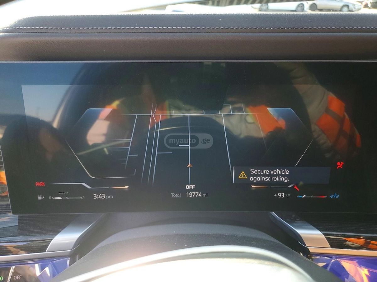 BMW 740 2023 — миниатюра 9