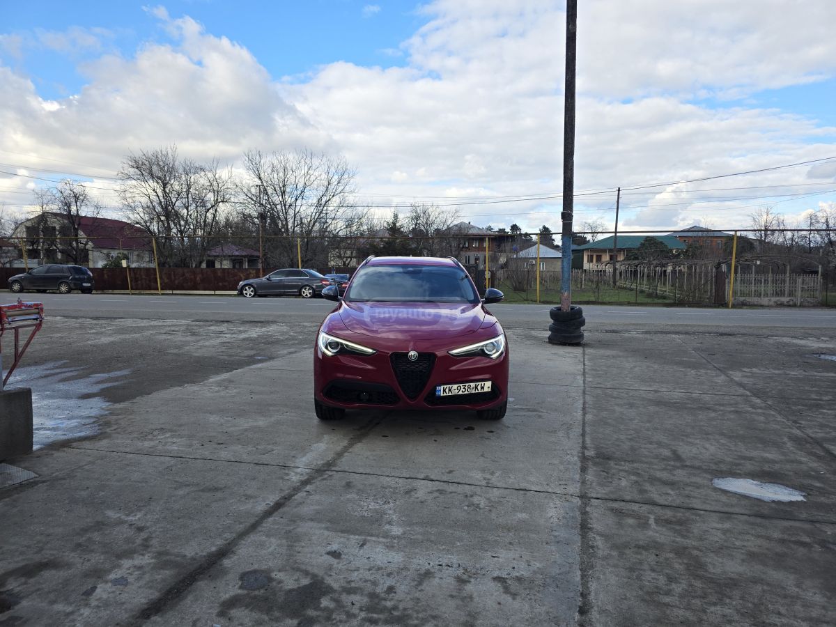 Alfa Romeo Stelvio - фото 6