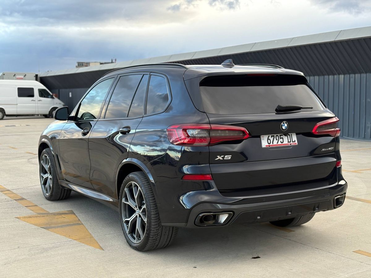 BMW X5 - фото 2