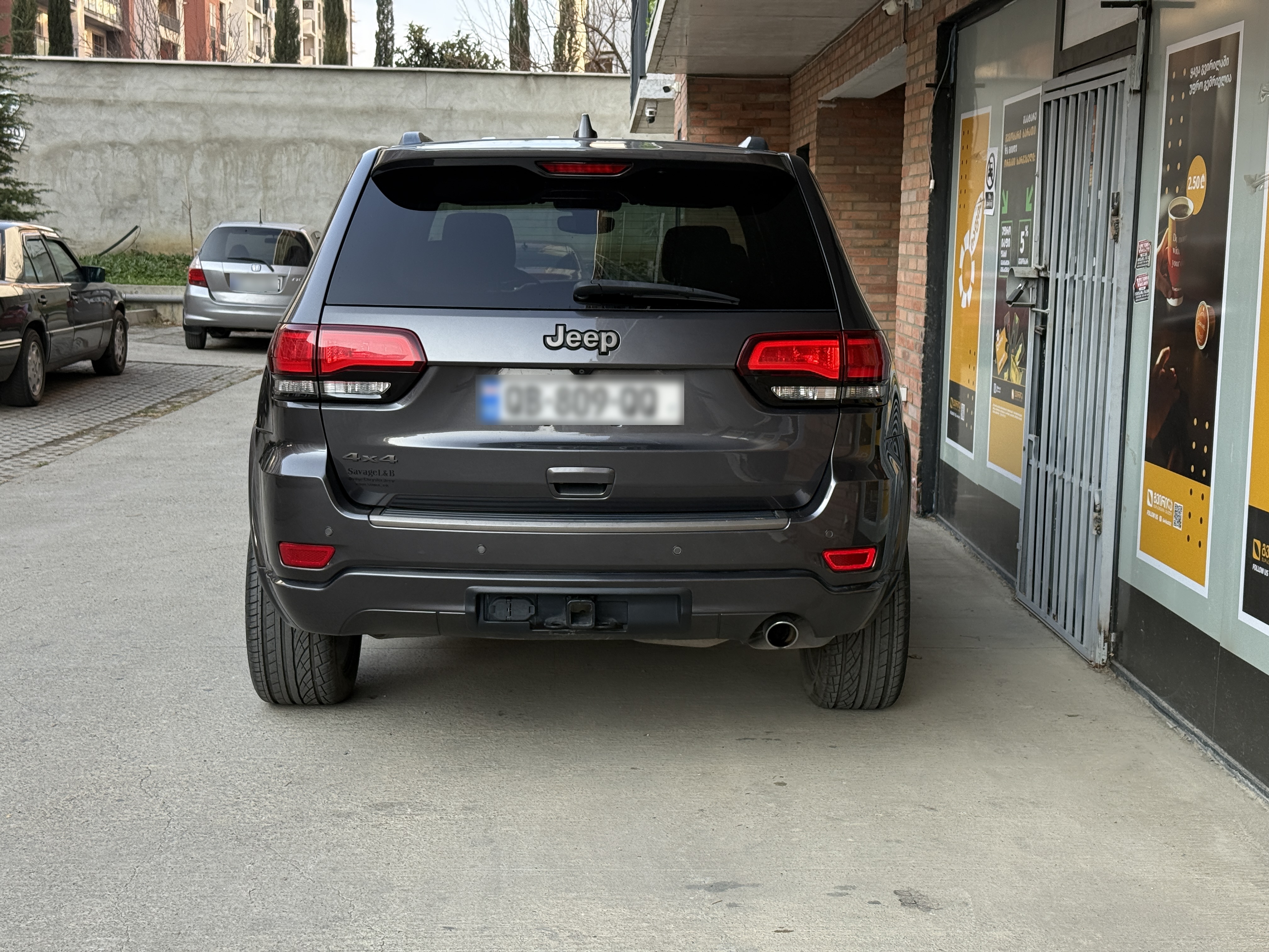 Jeep Grand Cherokee - фото 11