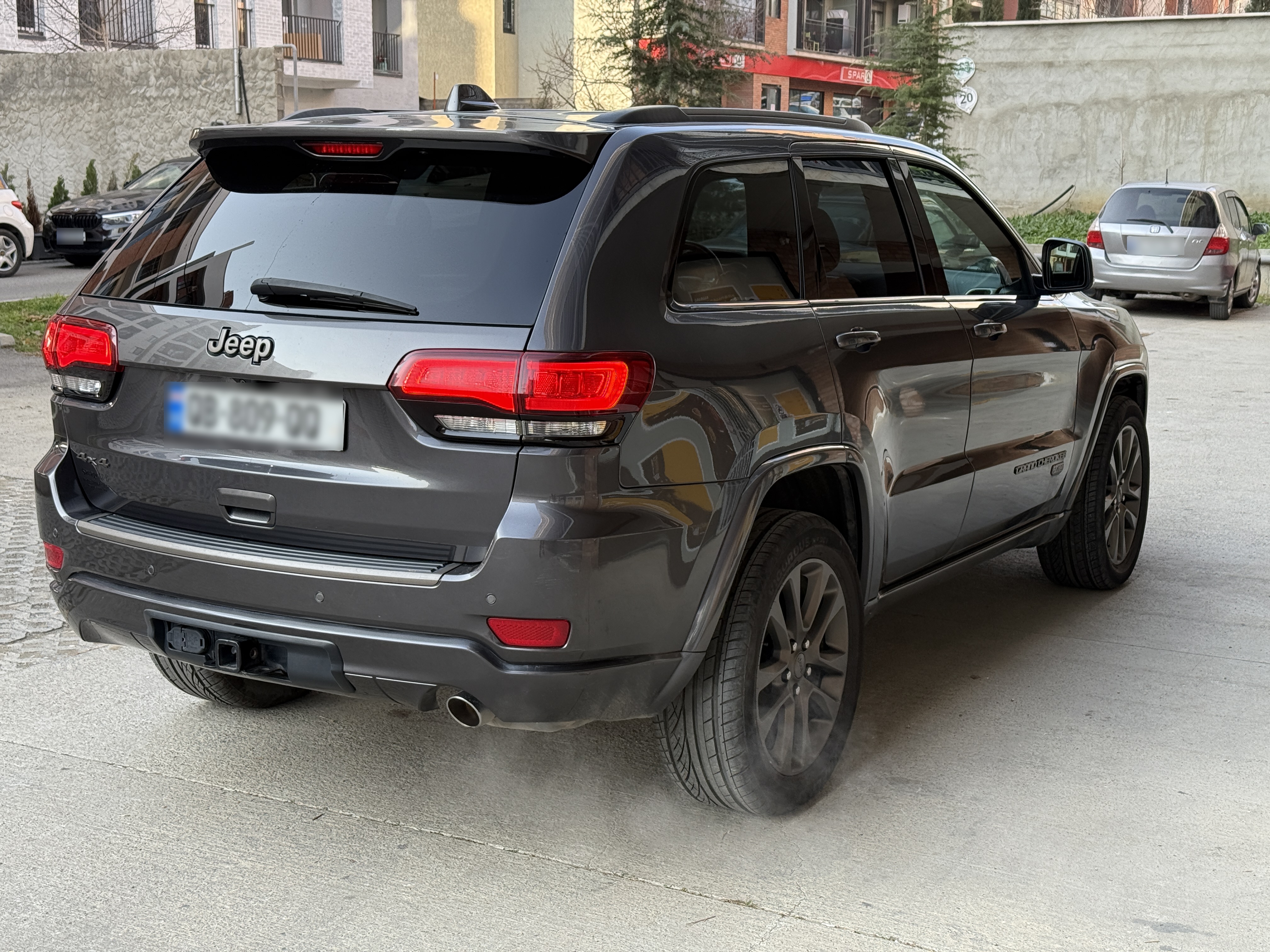 Jeep Grand Cherokee - фото 3