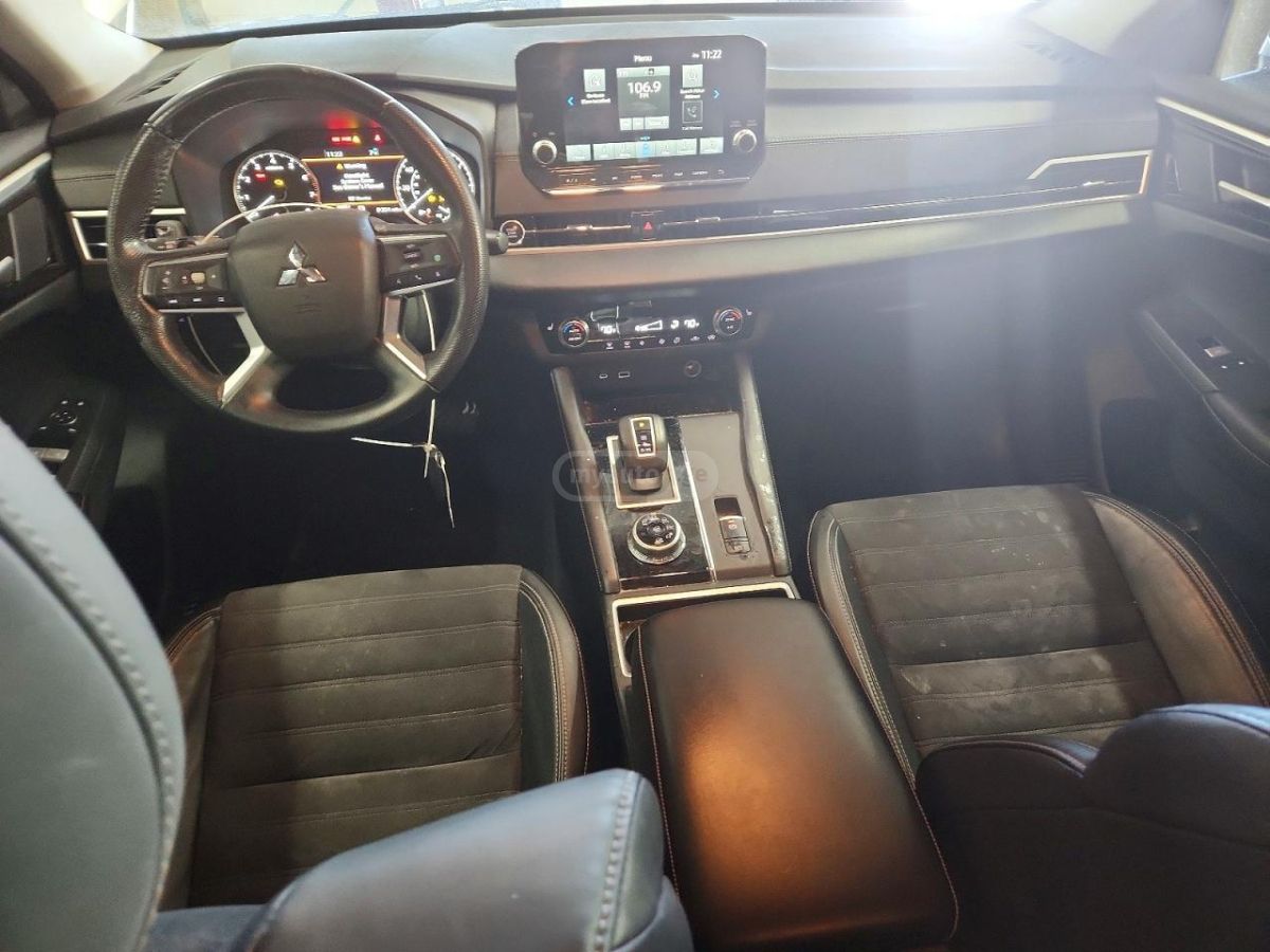 Mitsubishi Outlander - фото 8