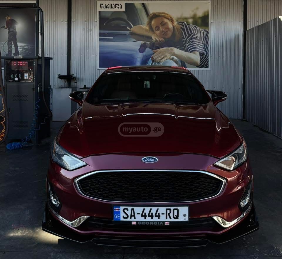 Ford Fusion - фото 1