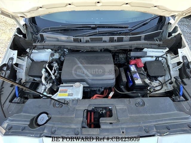 Nissan Leaf - фото 11