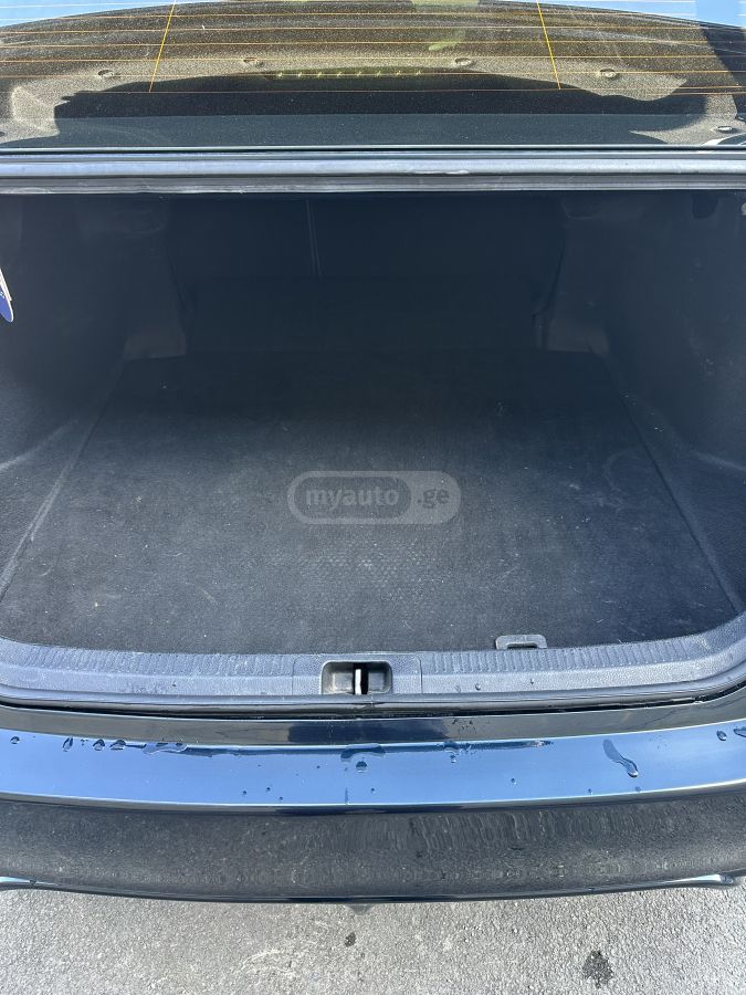 Toyota Camry - фото 10