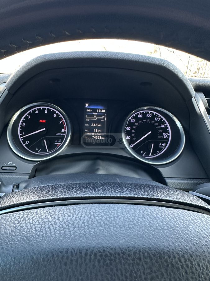 Toyota Camry - фото 6