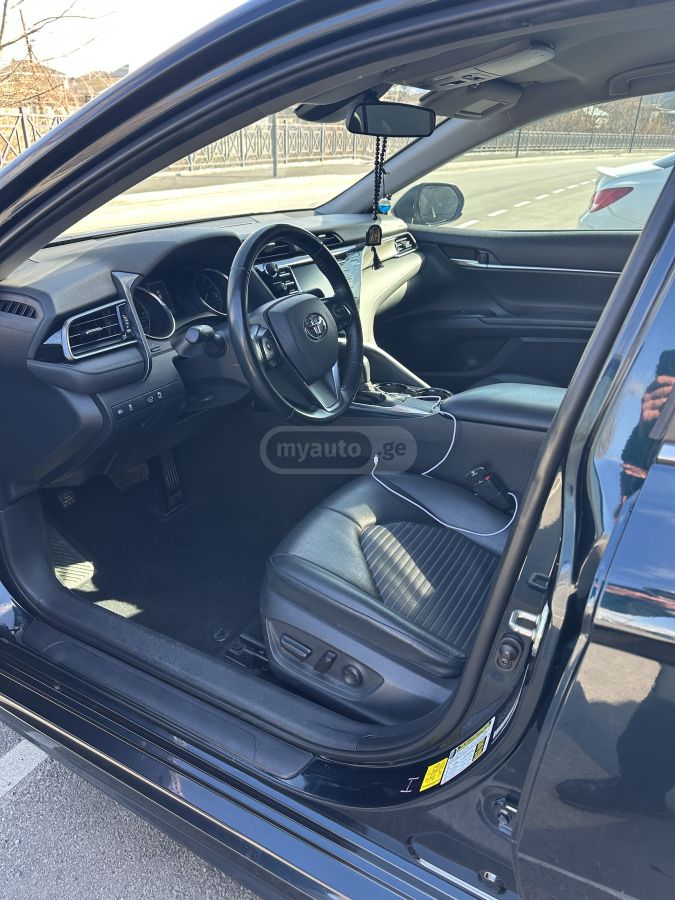 Toyota Camry - фото 7