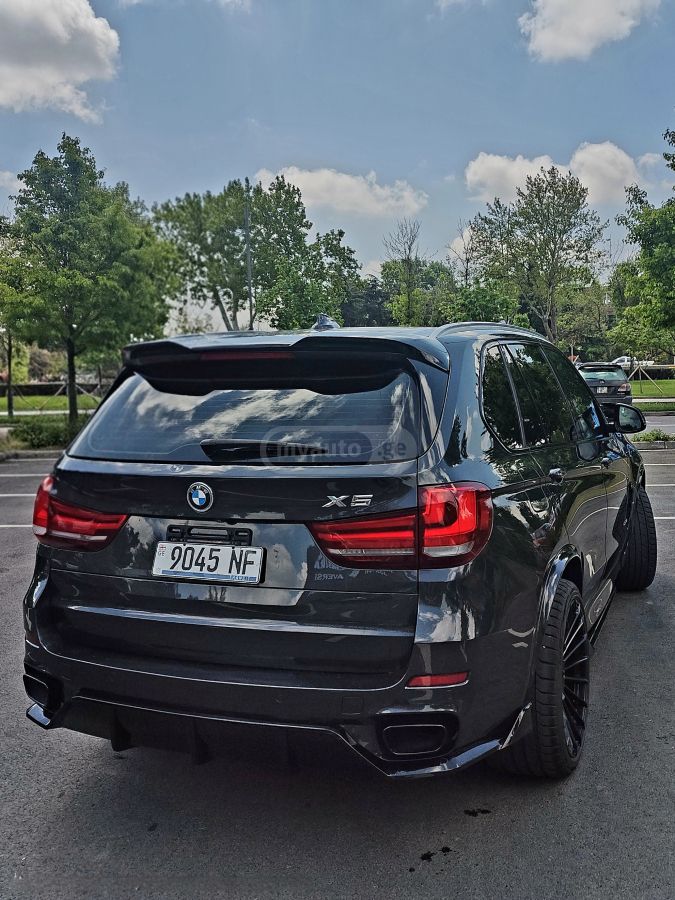 BMW X5 - фото 6