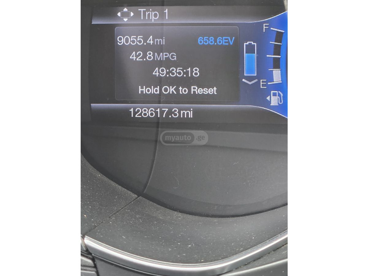 Ford Fusion - фото 7