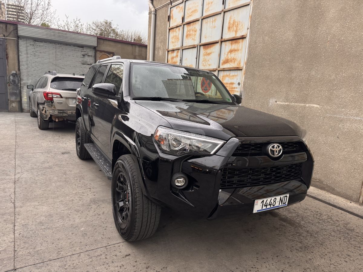 Toyota 4 Runner - фото 2