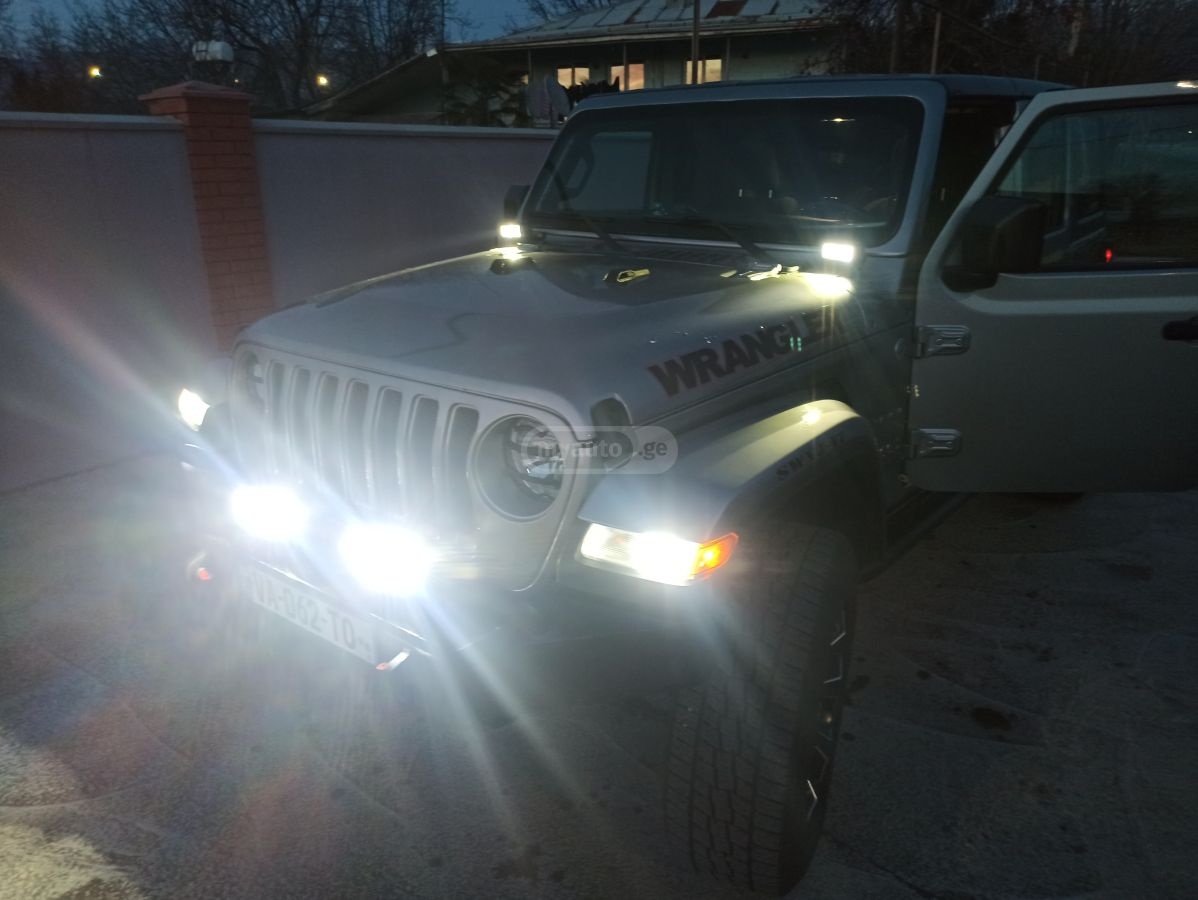 Jeep Wrangler - фото 5