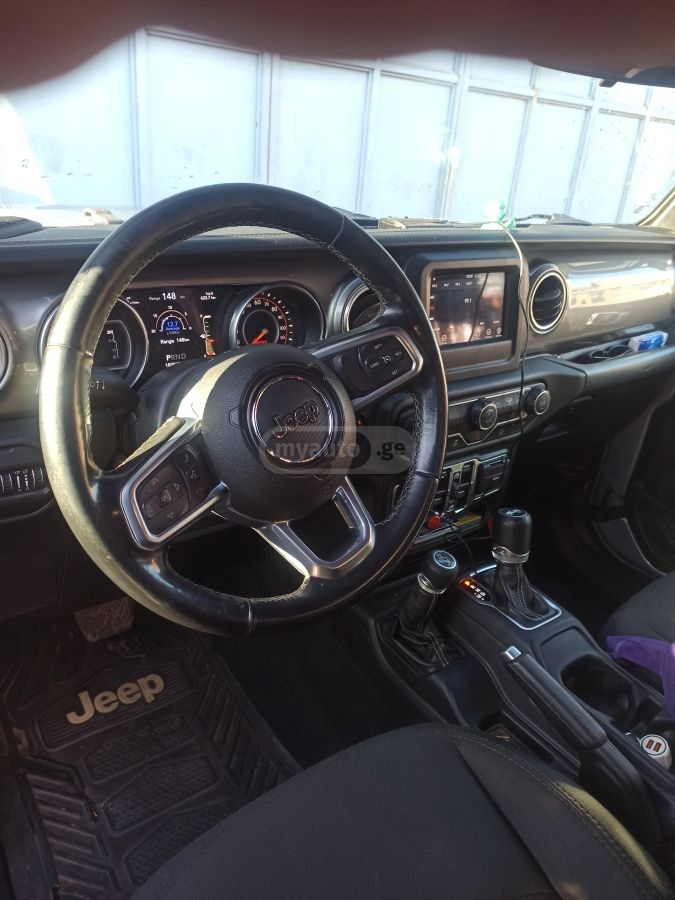 Jeep Wrangler - фото 9