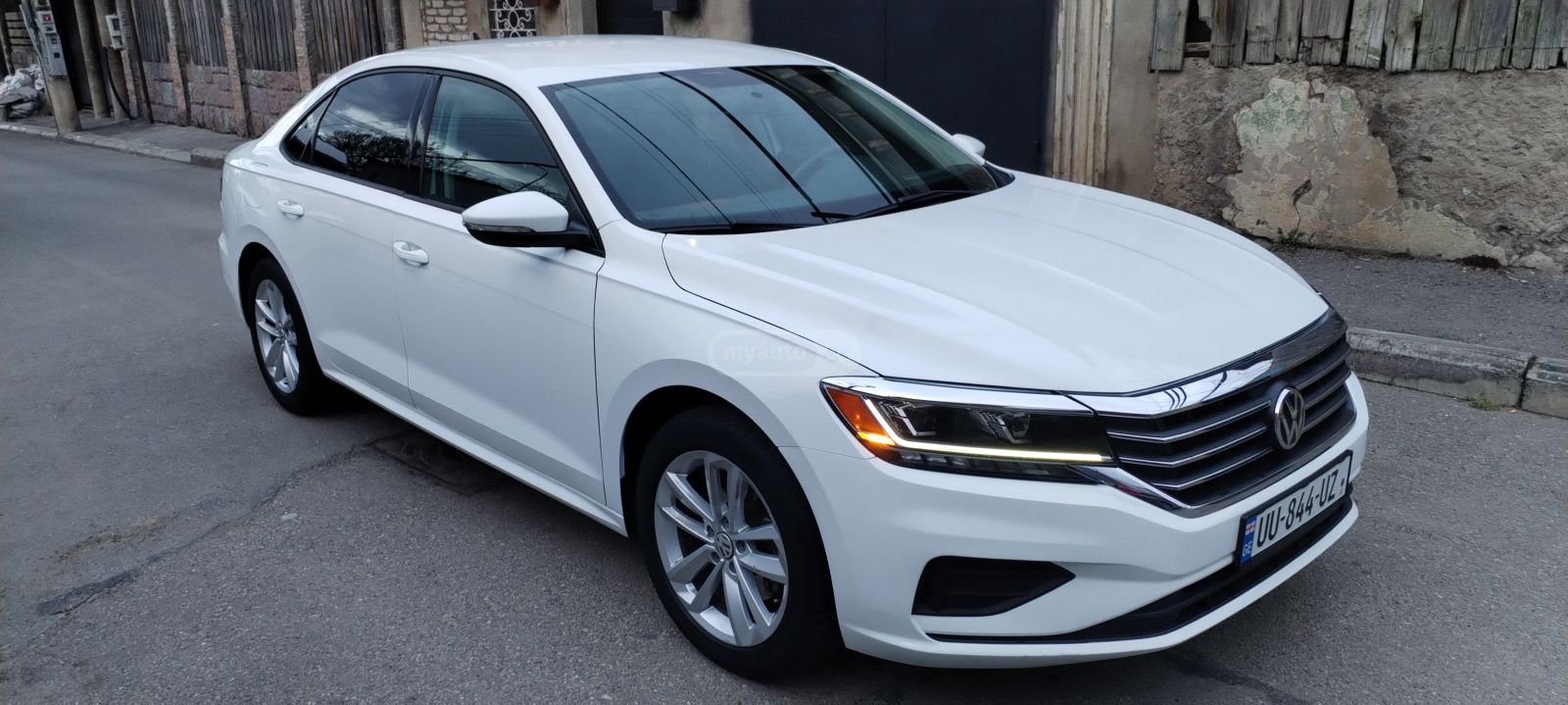 Volkswagen Passat - фото 5